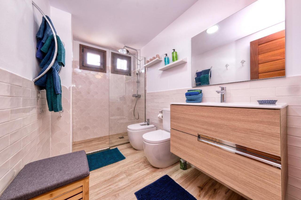 Casa Bleu 2 Floors ,2 Bedrooms ,Equipped Kitchen ,Balcony ,Terrace And Grill Puerto Calero Luaran gambar
